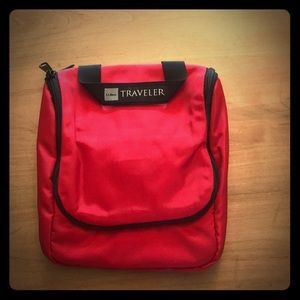 NWOT - L.L BEAN RED TRAVELER BAG.